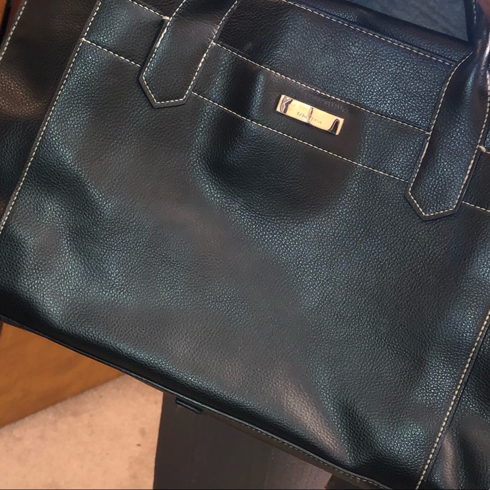 This can be a quart bag document bag travel bag